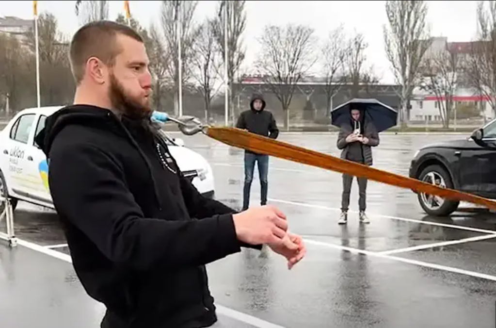 Українець потрапив в Книгу рекордів Гіннеса завдяки своїй бороді: чим він вразив світ